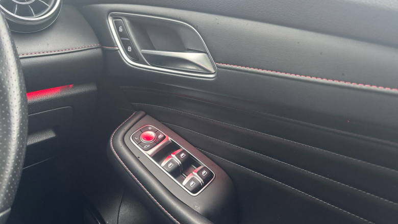 MG Hs 1.5 T-GDI Exclusive 5dr Petrol Hatchback